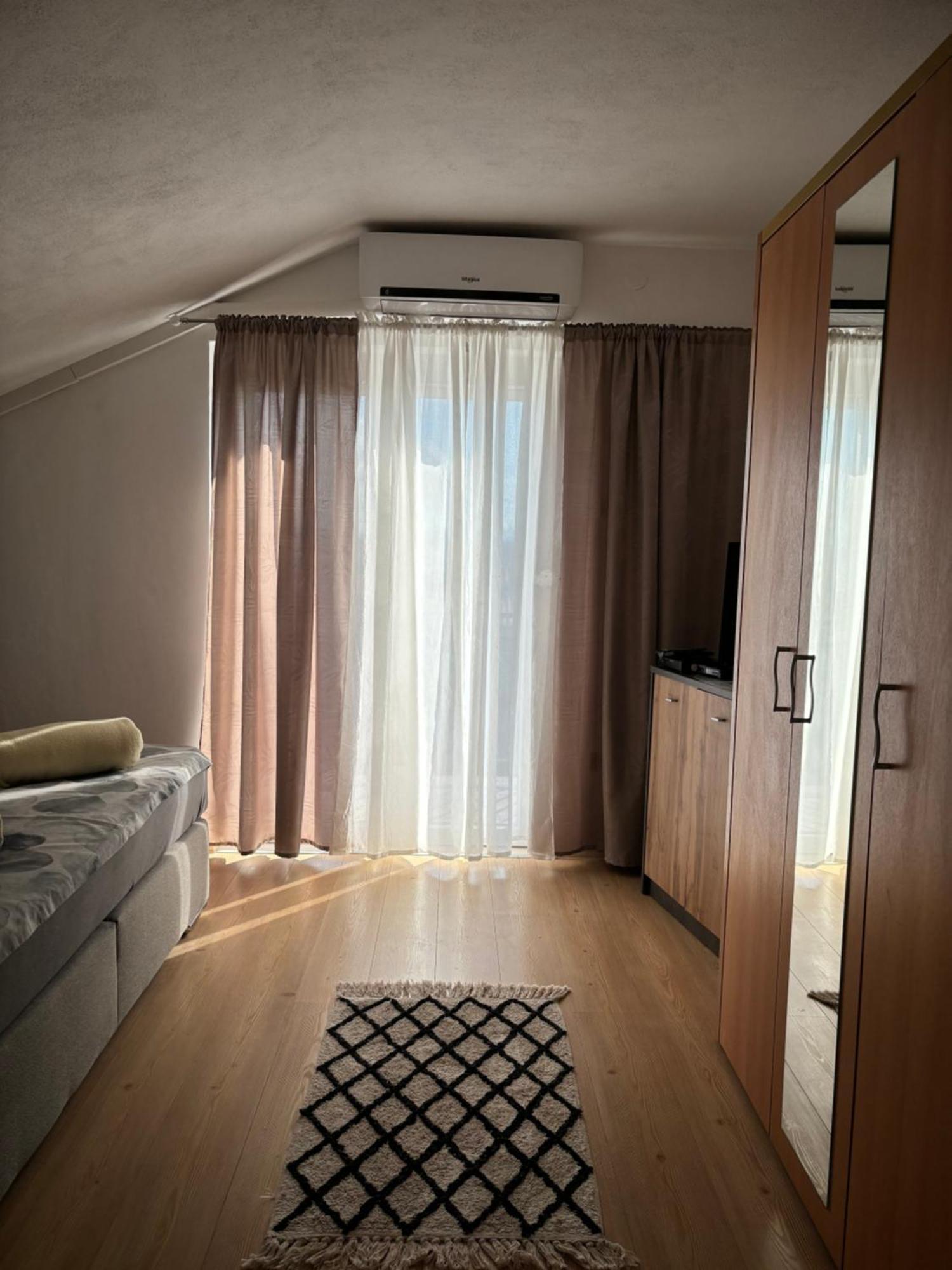 Apartments Kralj Zvonimir Jadranovo Exterior photo